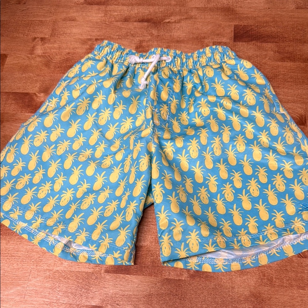 Southbound Boys Large Blue and Yellow Pineapple Swim Trunks, LIKE NEW